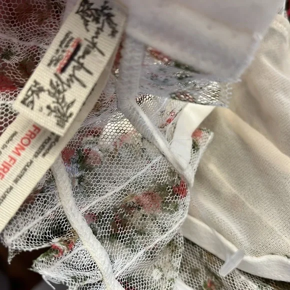 Free People Gimme Butterflies Bra size large new Floral Ruffle bralette - Picture 7 of 7